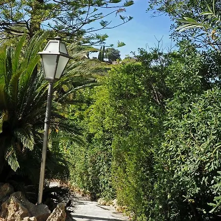 Holiday home Petite Maison D'amis